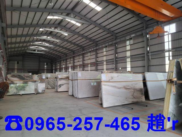 燕巢工廠天車大路邊