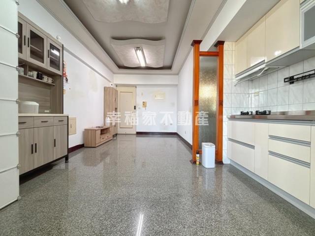 安南低總價故事3房車位