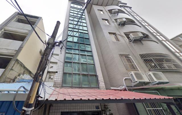 東區法拍屋光復路一段雅寓優室法拍林小陽