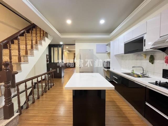 眺望商60首排臨路店住專約