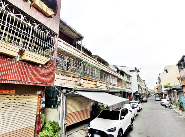 嘉義法拍透天-3