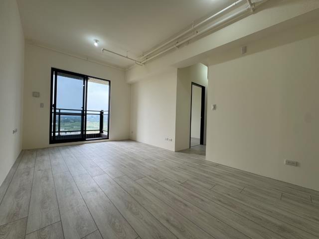 坤慶環泥晴森3房車平鎮環泥晴森3房車環泥晴森3房車衛浴開窗