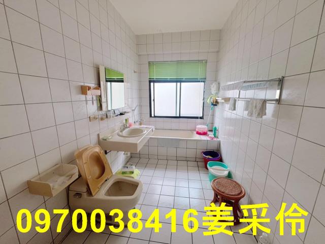東區透天-8