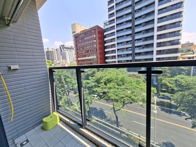 高雄前金大樓-4