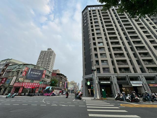 三民區法拍大樓-5