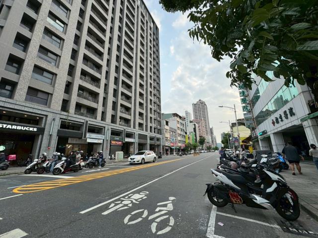 三民區法拍大樓-6