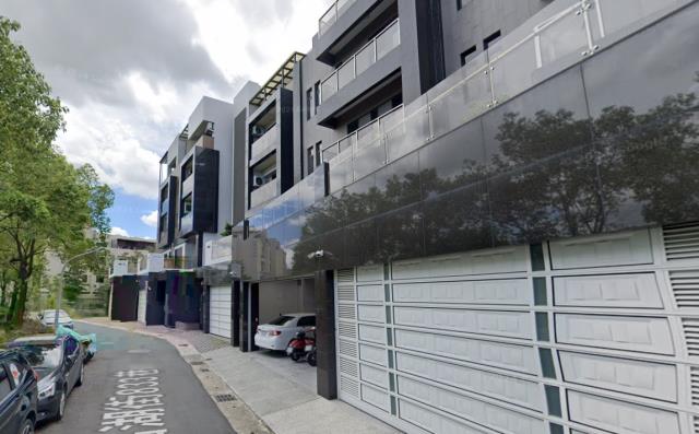 仁武區灣內國小大地坪5層樓電梯雙車庫別墅