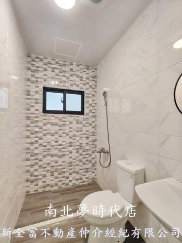 台南安南透天-8