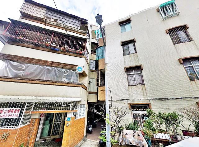 南區公寓法拍-1