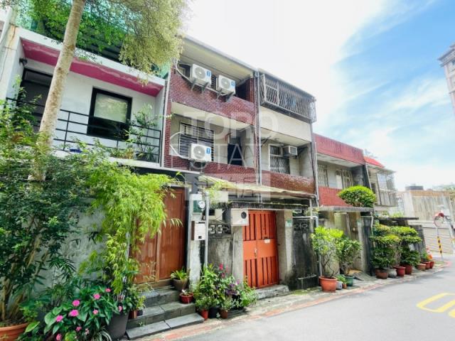 台北文山區法拍透天-2