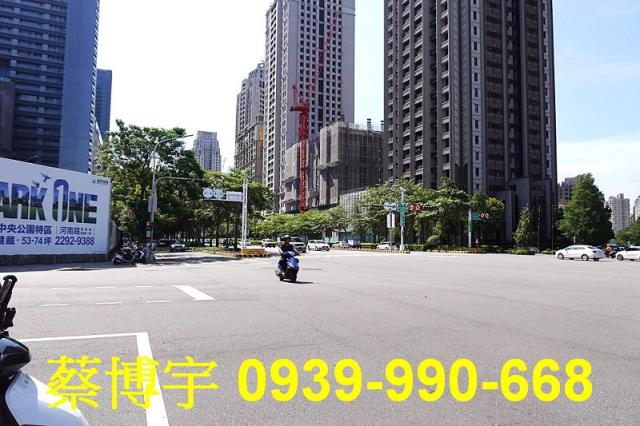 市政路東方之冠法拍屋