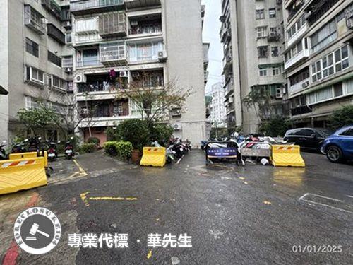新北汐止法拍大樓-1