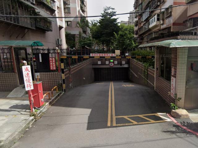 新北板橋拍賣大樓-6