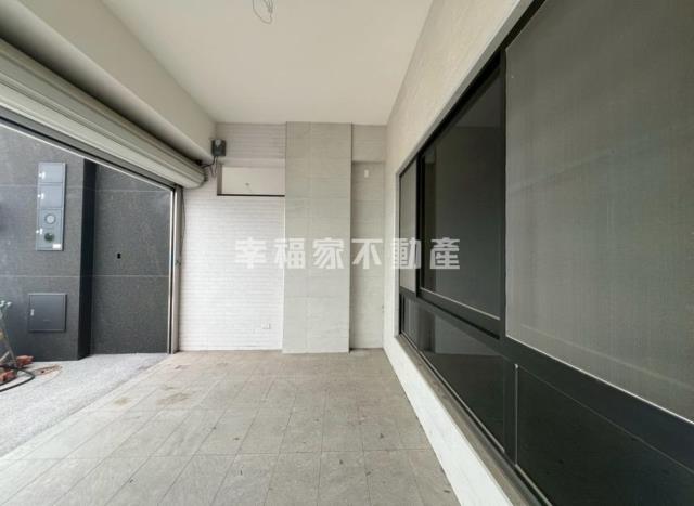 南灣全新電梯車墅3