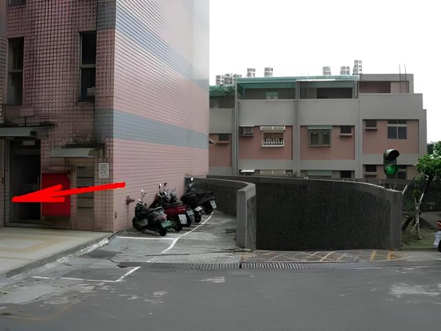 基隆法拍大樓-10