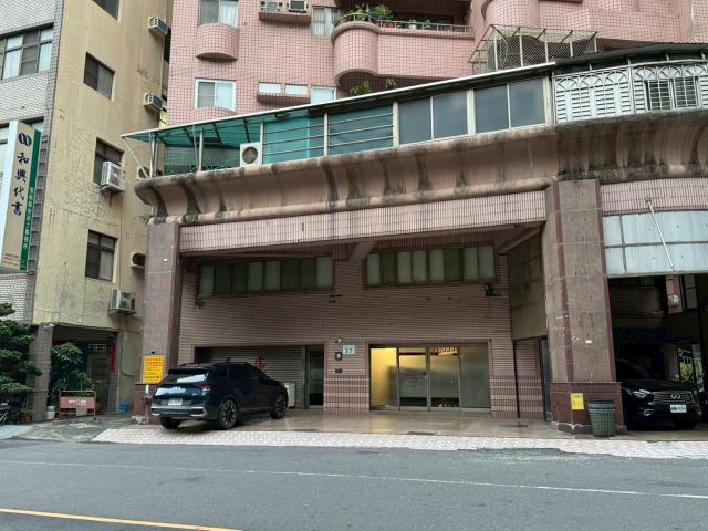 高雄三民區法拍大樓-3