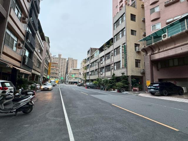 高雄三民區法拍大樓-5