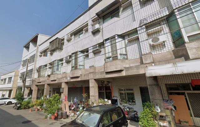太平區法拍屋太平十八街透天優室法拍林小陽