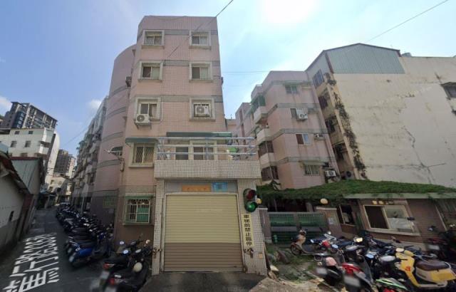 北區法拍屋篤行路地中海優室法拍林小陽