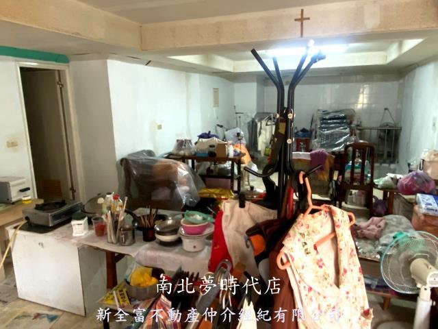專賣臨安路面吃市樓店