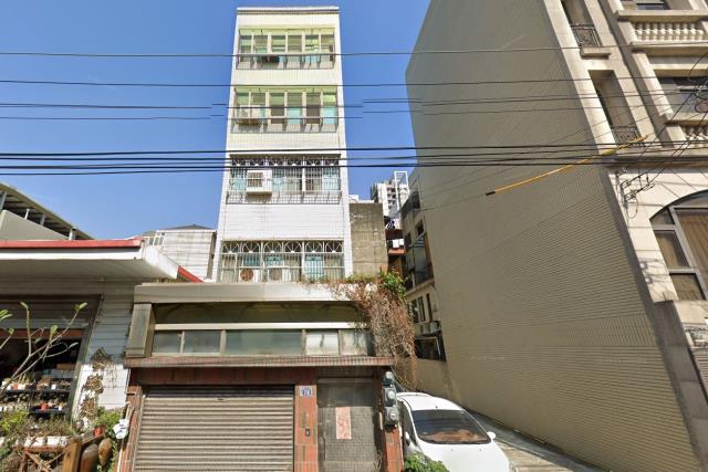 北區法拍屋湳中街透天優室法拍林小陽