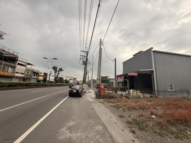 鳳林路大路邊自來水廠房