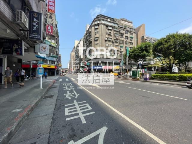 台北萬華拍賣大樓-6