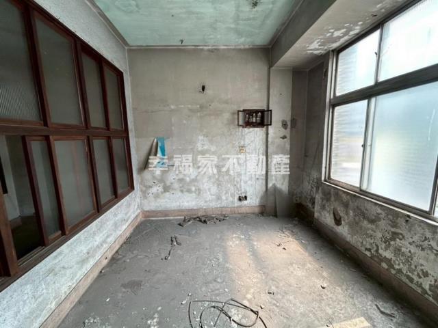 東區店面-11