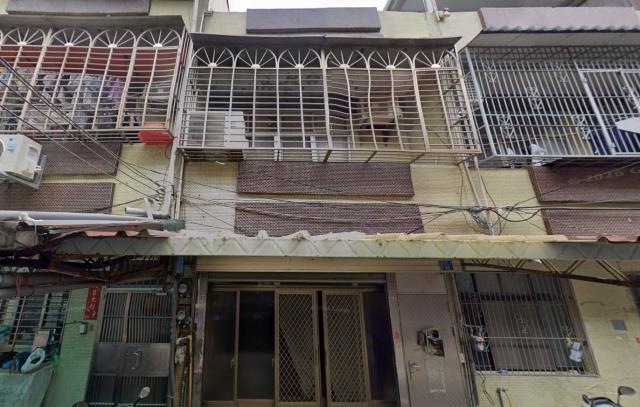香山區法拍屋五福路一段透天優室法拍林小陽