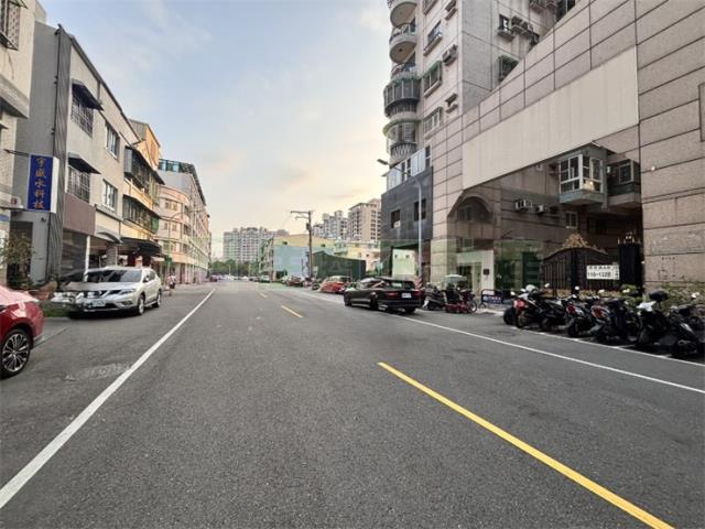 R15自由市場樓店住家