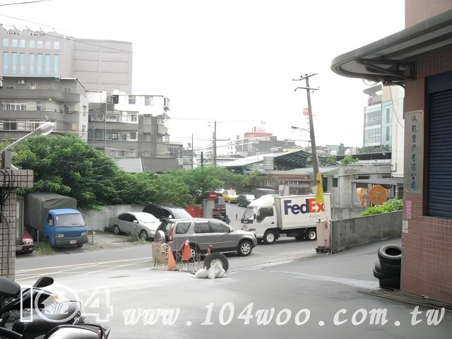 新北中和法拍大樓-7