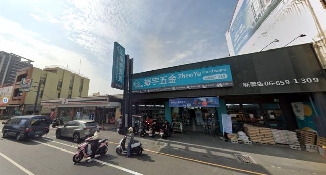 台南新營透天法拍-4