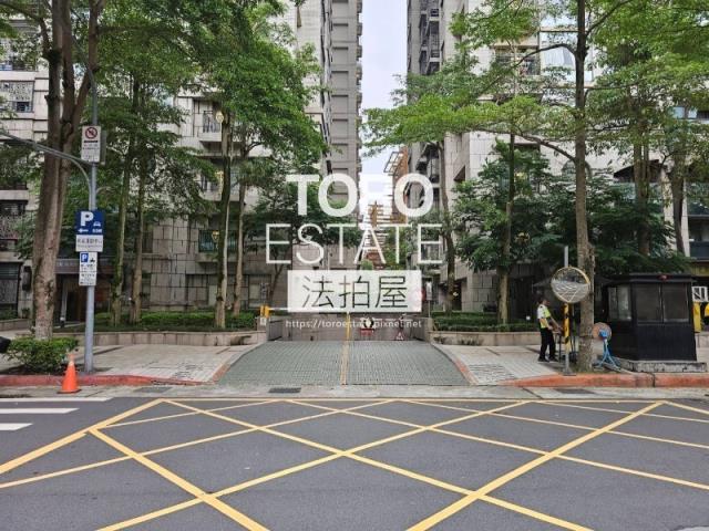 台北南港法拍大樓-6