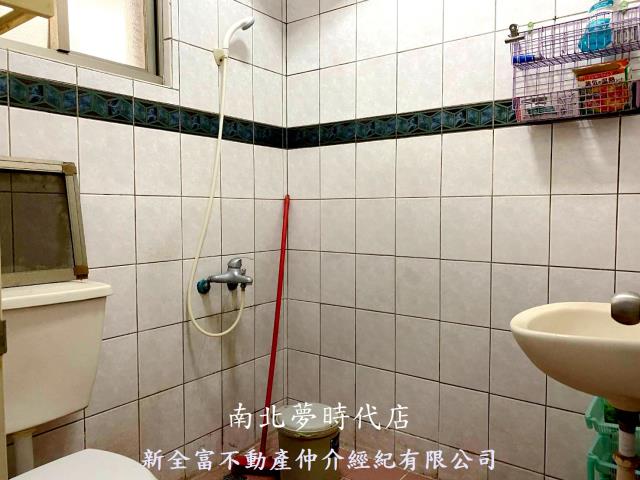 東區透天-8