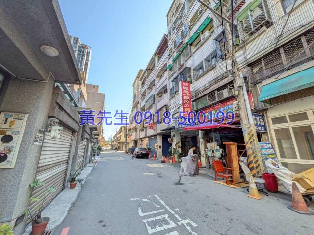 台中西屯透天拍賣-2