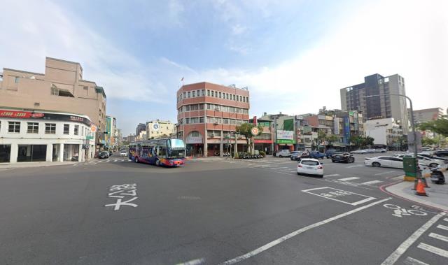 高雄鹽埕法拍大樓-6