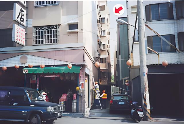 楠梓華廈法拍-1