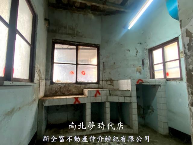 中西區透天-12