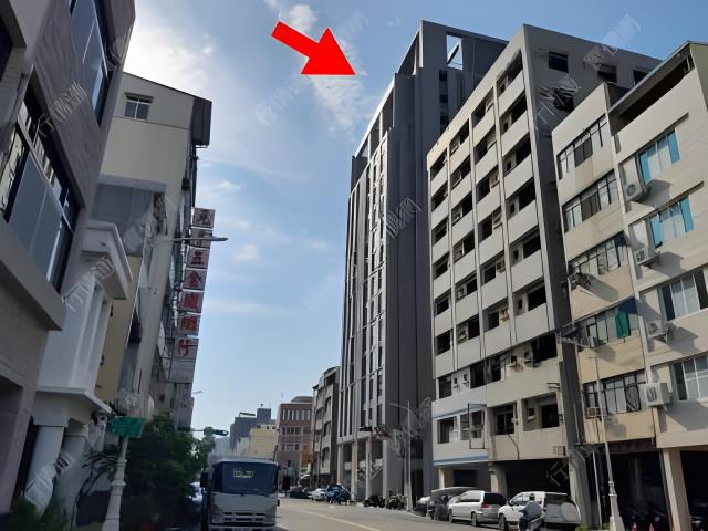 高雄鹽埕法拍大樓-3