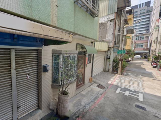 高雄前金法拍透天-3