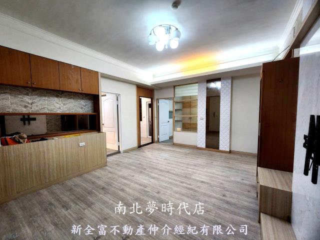 專建平十五街房