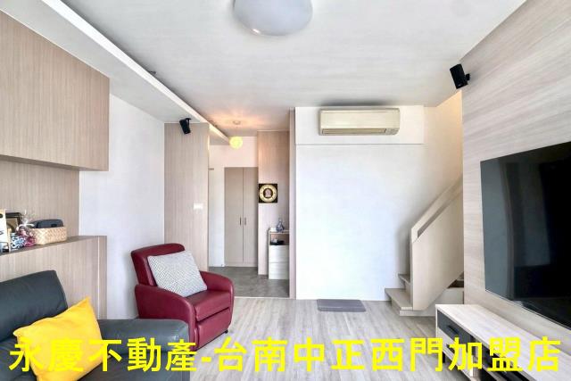 寓見海高樓層無敵海景暖系木質21房獨立平車