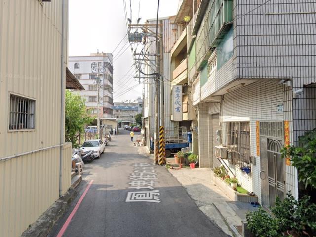 高雄法拍透天-1