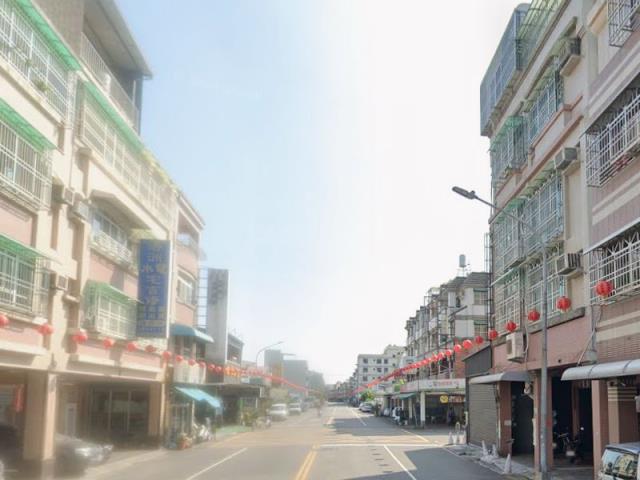 高雄楠梓法拍透天-1
