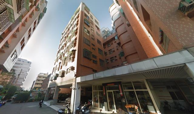 潭子區法拍屋和平路高人一等2期優室法拍林小陽