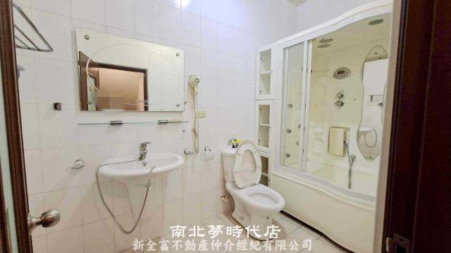 東區透天-12