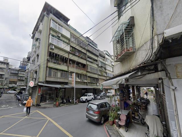 信義區法拍公寓-7