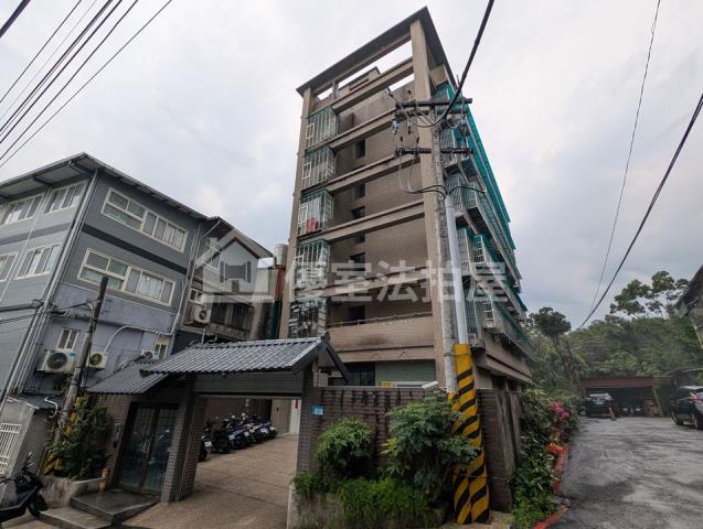 深坑法拍屋凱旋門花園廣場翠谷山莊法拍好丘0906901097