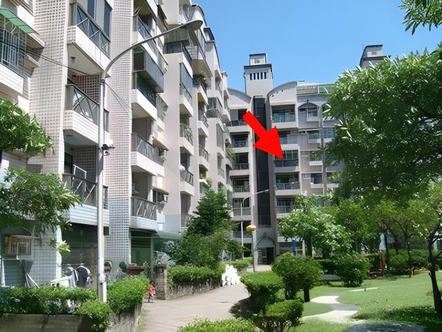桃園龜山法拍華廈-2
