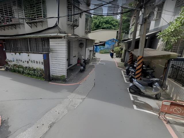 新北新店華廈法拍-4